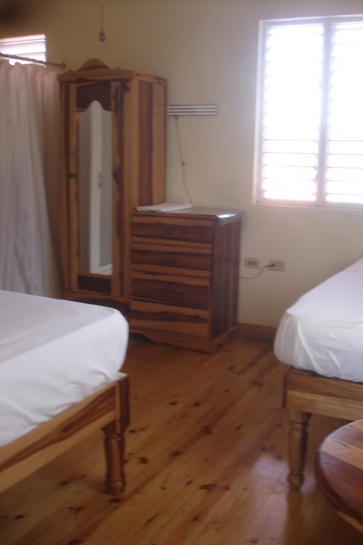Finjam Cottage Port Antonio Ruang foto