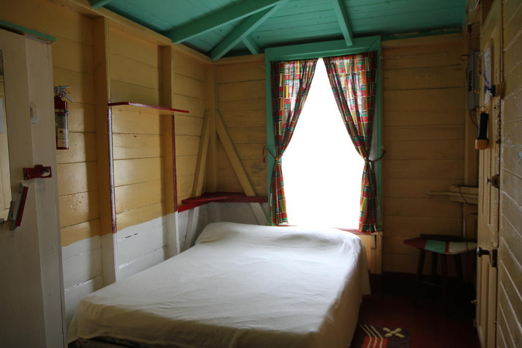 Finjam Cottage Port Antonio Ruang foto